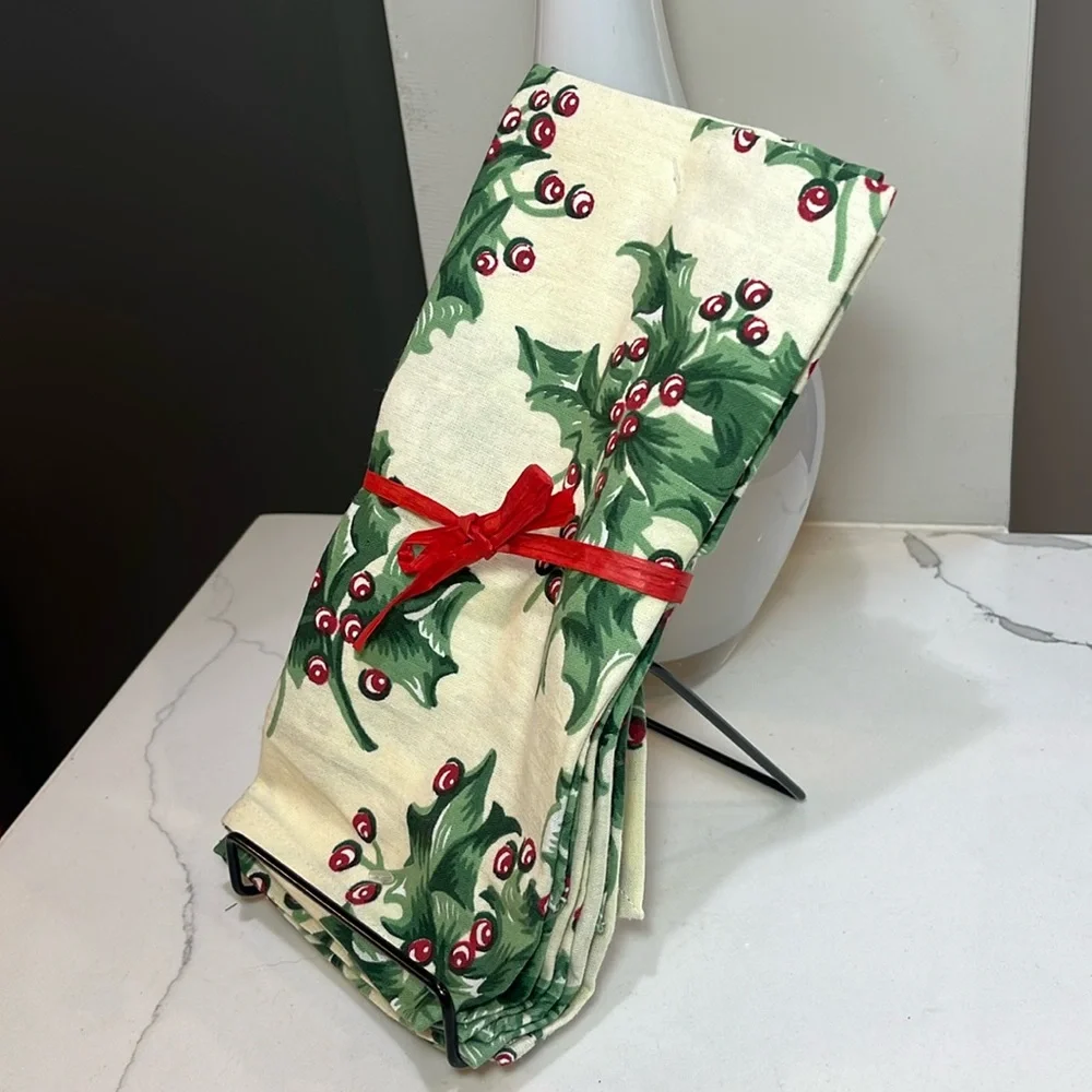 April Cornell Holly Napkins Set/4 Ivory w/ Green Ivy & Red Berries 16”x16” NW0T